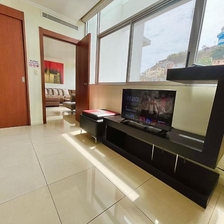 Suite Riverfront Puerto Santa Ana Guayaquil Exterior photo