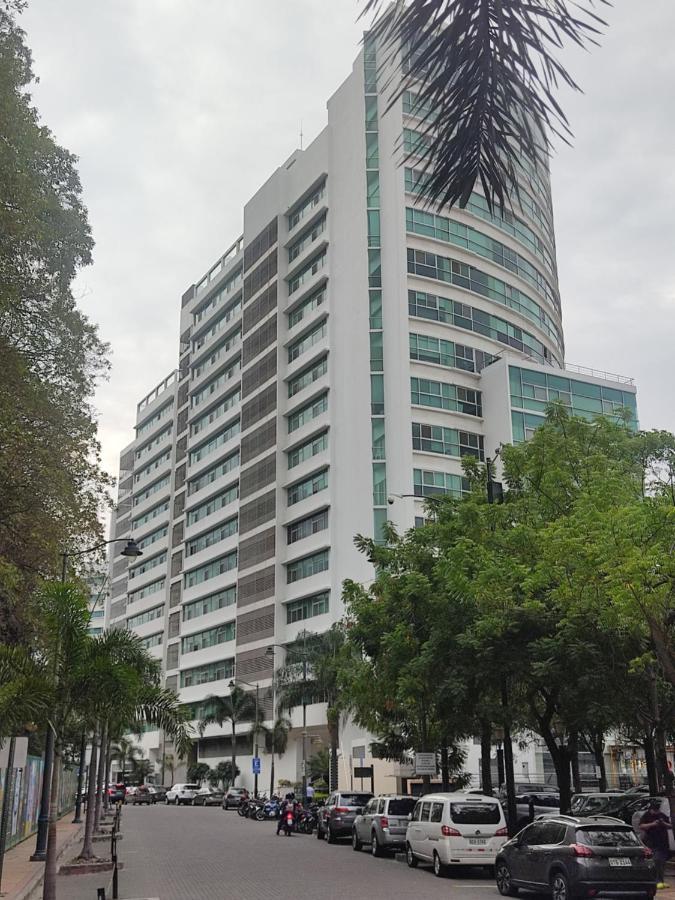 Suite Riverfront Puerto Santa Ana Guayaquil Exterior photo