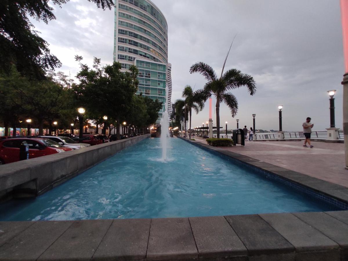 Suite Riverfront Puerto Santa Ana Guayaquil Exterior photo