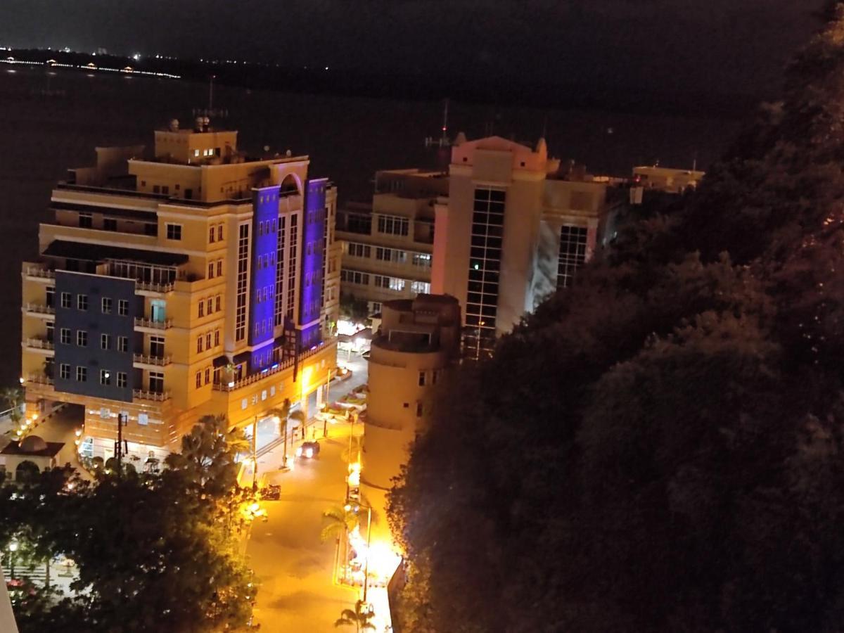 Suite Riverfront Puerto Santa Ana Guayaquil Exterior photo
