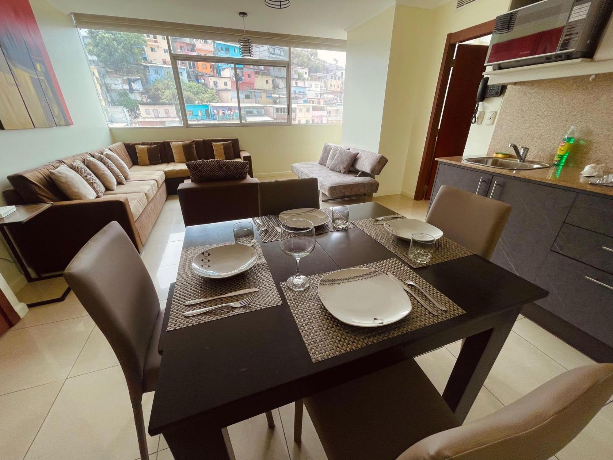 Suite Riverfront Puerto Santa Ana Guayaquil Exterior photo