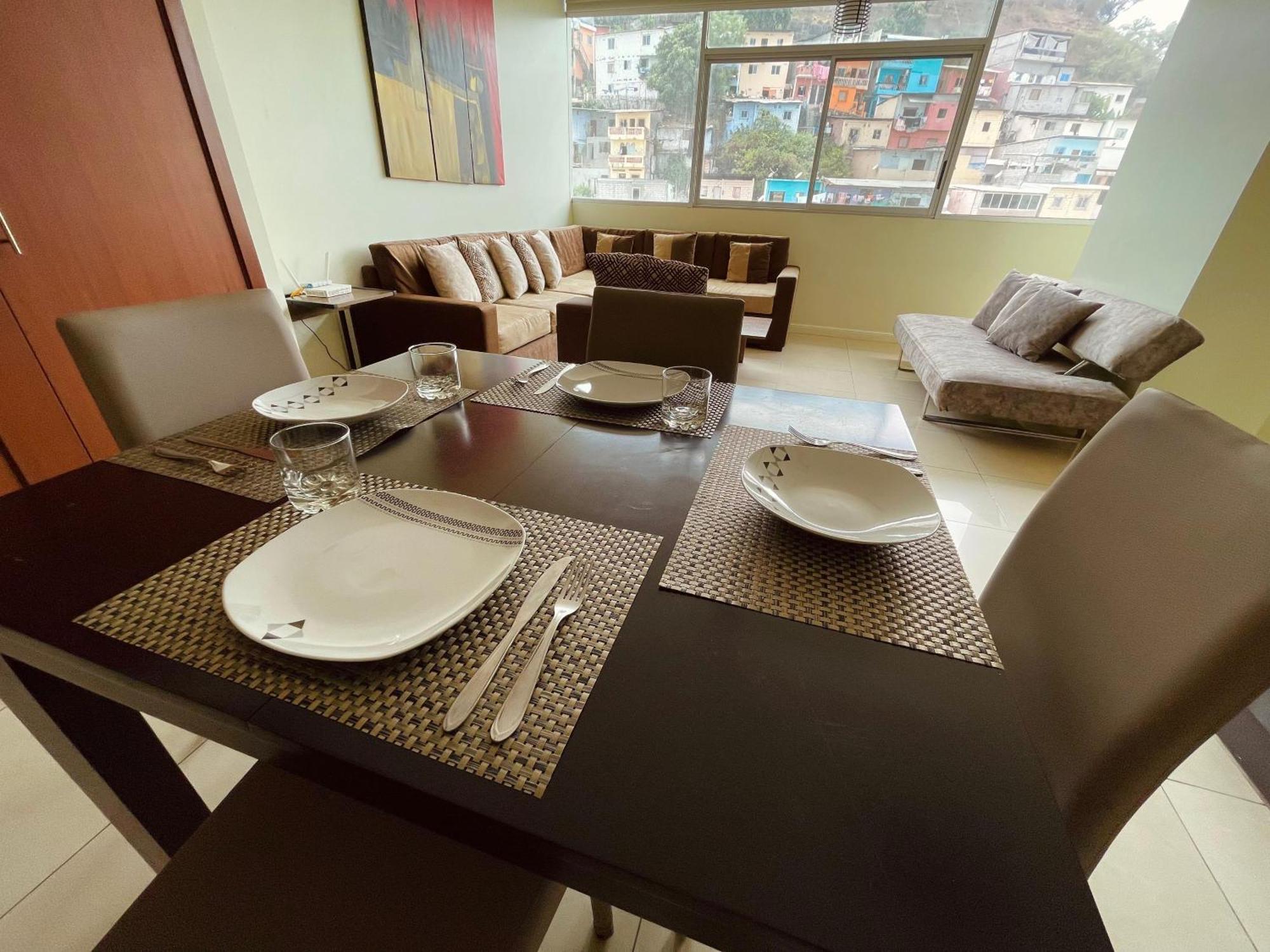 Suite Riverfront Puerto Santa Ana Guayaquil Exterior photo
